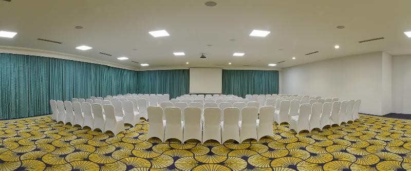 Davanam Sarovar Portico Suites Bangalore Exterior foto